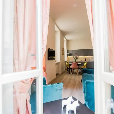 Carlina Palace By Varental Aparthotel 4*