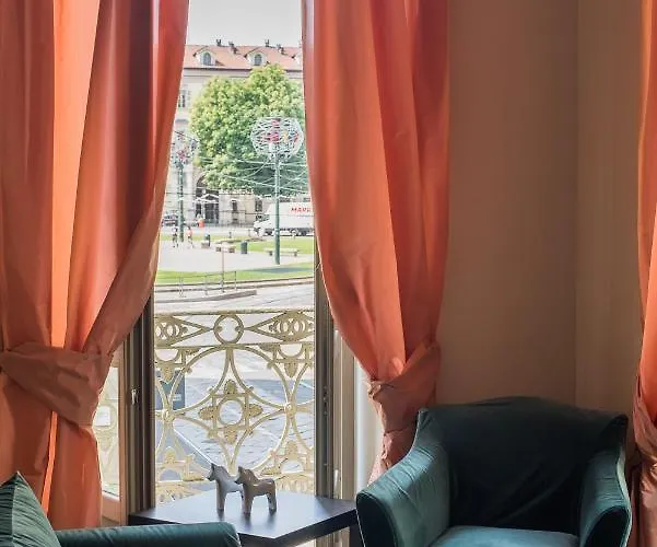 Ξενοδοχείο με διαμερίσματα Carlina Palace By Varental 4*