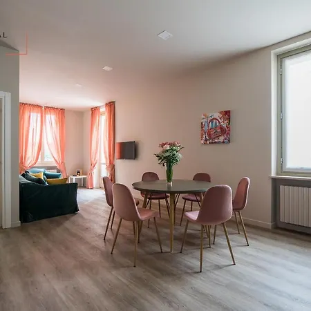 Carlina Palace By Varental Hotel apartamentowy 4*